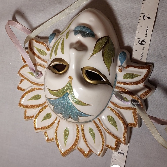 Vintage Hand Painted Ceramic Lis Carnival Face Mask - Picture 4 of 6